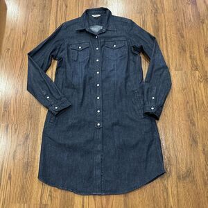 Duluth Trading Co Denim Jean Dress Womens Medium Pearl Snap Pockets Knee Length
